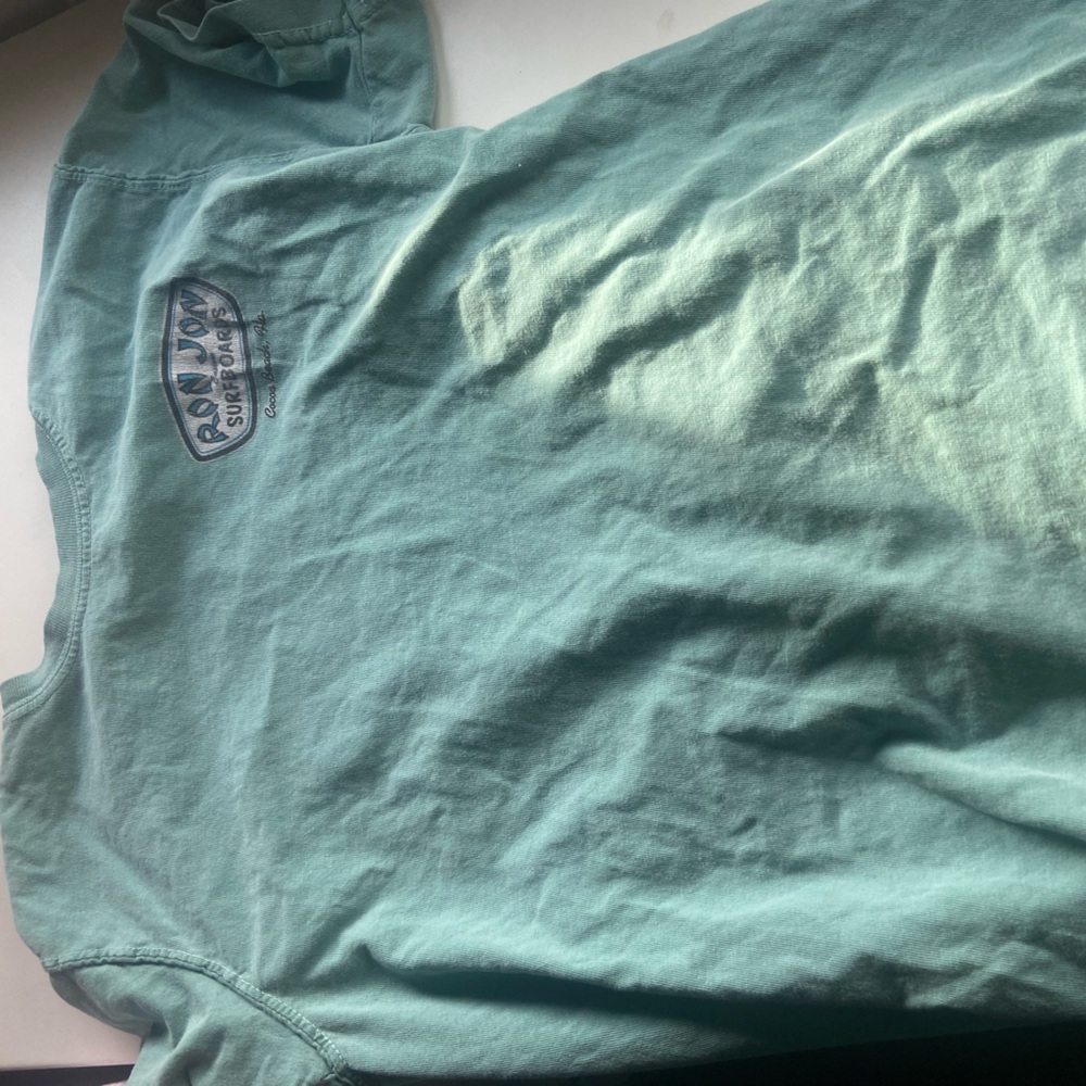 Teal Surf short sleeve 
Size S